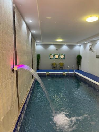 Swimmingpoolen hos eller tæt på Bwadi bidiyah