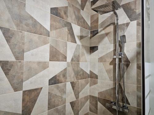 Et badeværelse på Zerini Apartment