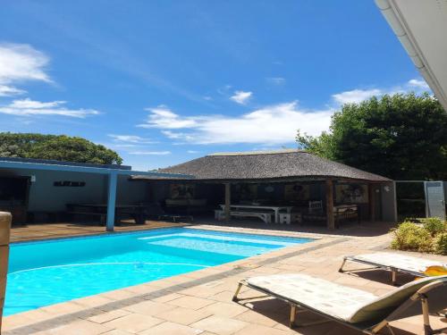 Swimmingpoolen hos eller tæt på Cape Select Luxury Accommodation