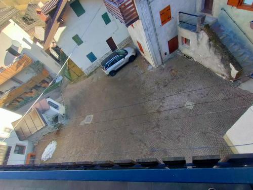 De omliggende buurt of een buurt vlak bij het appartement