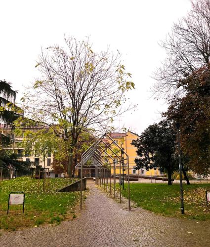 Luminoso Loft Navigli - nel cuore di Milano - MetroM2 - Wi-Fi - cabina armadio
