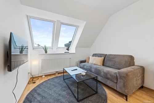 Nüll Residences 37 - Bright Attic Apartment with AC