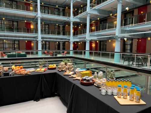 Jídlo v aparthotelu nebo okolí