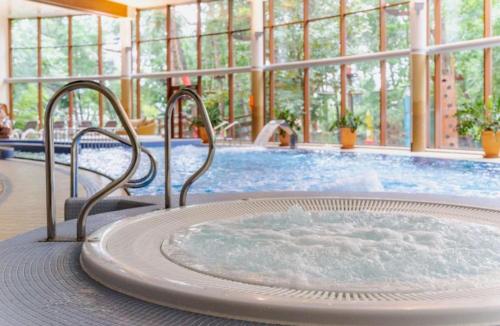 Hotel Dom Zdrojowy Resort & SPA - Destigo Hotels — Swimming pool
