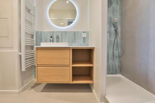 Vue mer imprenable - Balcon, lit king size, parking