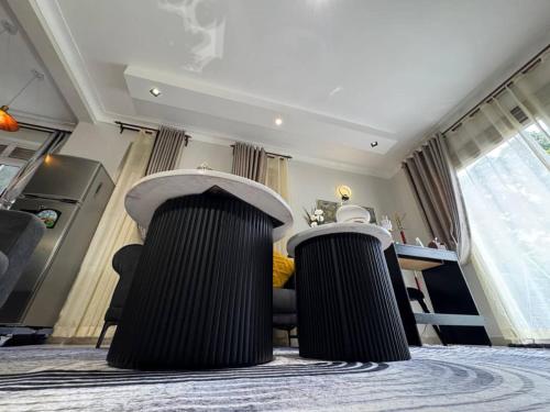 Kuchyň nebo kuchyňský kout v ubytování Stephjoe properties