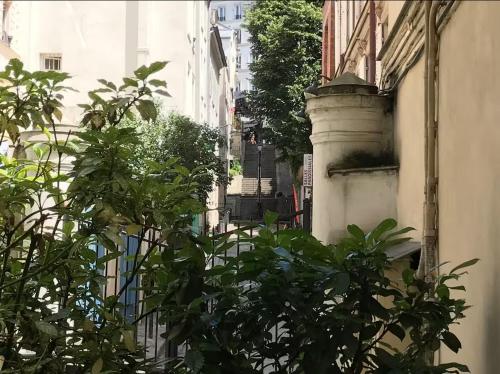 Lovely studio in the very heart of Montmartre