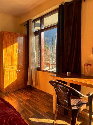 Φωτογραφία από το άλμπουμ του Himalayan Heist σε Jāmb