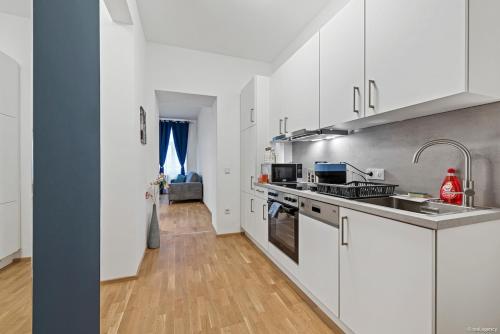 Nüll Residences 21 - 2 Bedrooms with Parking space