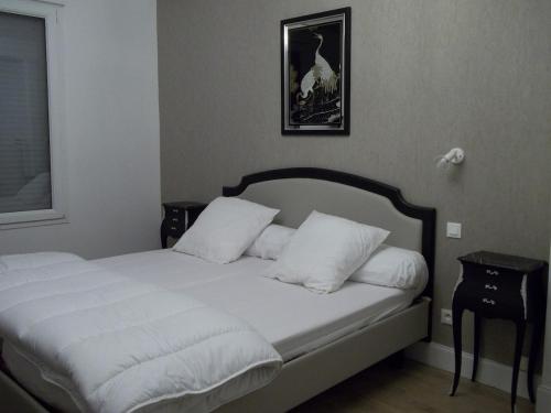 Postel nebo postele na pokoji v ubytování la maison ossaloise 6 people