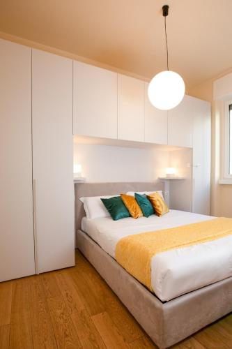 ArtStay Luxury Apt Sempione, City Centre