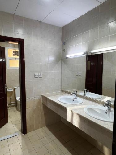 Koupelna v ubytování Suite Room Khalifa A1