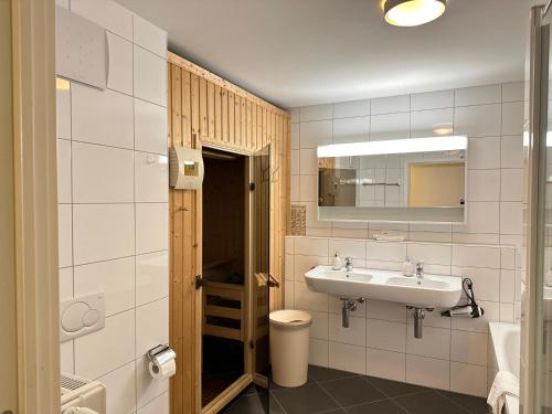 Koupelna v ubytování Walensee House & Apartments