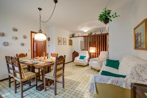 Posezení v ubytování Appartamento Vista Alta - Happy Rentals