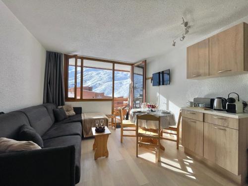 6332 Appartement skis aux pieds Les Menuires