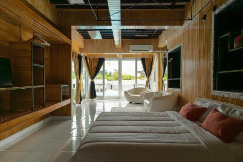 Khu vực ghế ngồi tại The Garden Escape Villa, Private Tropical Hideaway