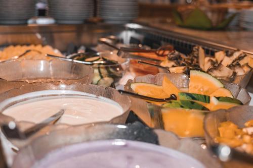 Jídlo v hotelu nebo okolí