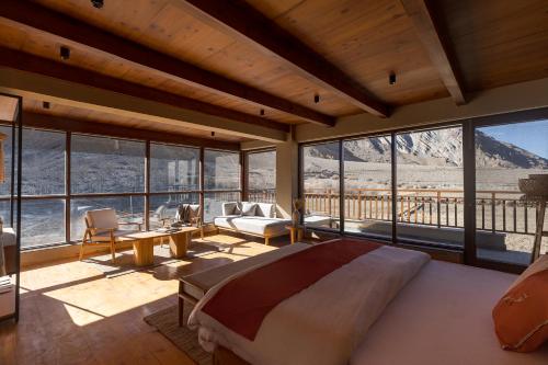 Postel nebo postele na pokoji v ubytování The Doksa