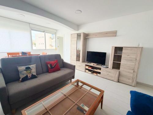 Oasis urbano con piscina by beBalmy