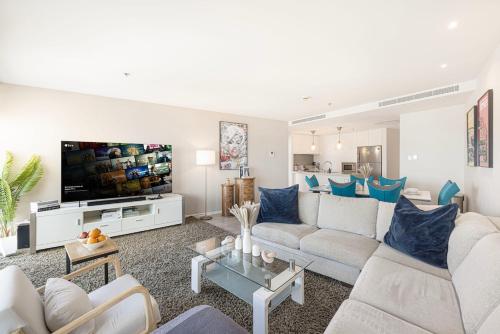 Livin' Holidays - 2 BR - Jadaf Panoramic View