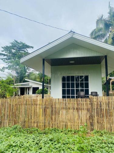 Tòa nhà nơi nhà nghỉ dưỡng tọa lạc