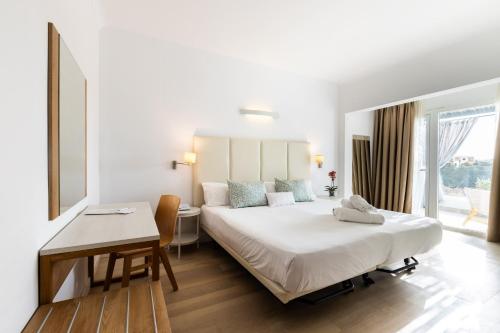 Imagen de la galería de Hotel Levante, en Es Pujols