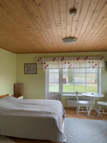 Giường trong phòng chung tại 5 bedroom house