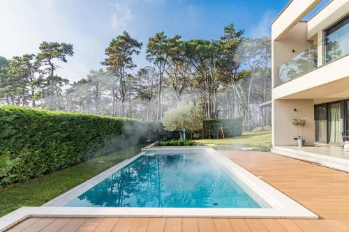 Swimmingpoolen hos eller tæt på Villa Valpinia for 8 people in Labin - Rabac with 40 m2 heated pool, indoor jacuzzi & sauna