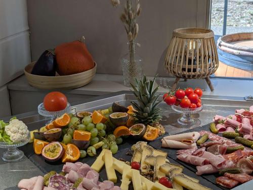 Jídlo v hotelu nebo okolí