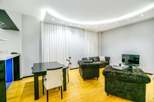 F1 Track Apartment Barbaris