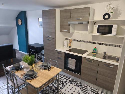 Downtown Apartment with Garage Parking