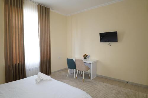 Μια τηλεόραση ή/και κέντρο ψυχαγωγίας στο Labirint home