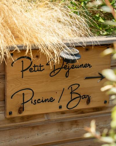 Résidence U Frusteru的证书、奖牌、标识或其他文件