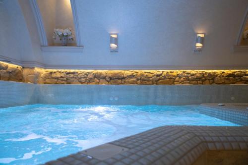 AllureInn Hotel and Spa — Swimming pool