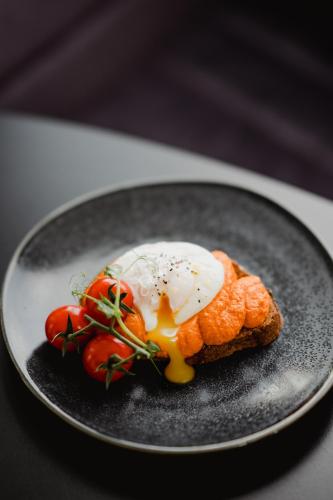 Jídlo v hotelu nebo okolí