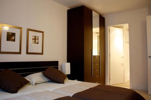 Кровать или кровати в номере 3-Apartament full equiped, next to Mobile Congres