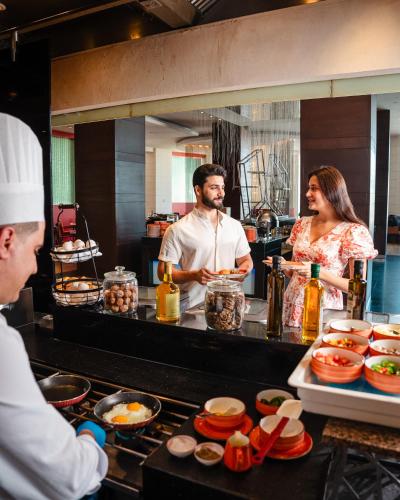 Jídlo v aparthotelu nebo okolí