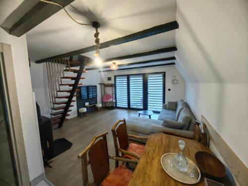 Posezení v ubytování Planinska kuca TM