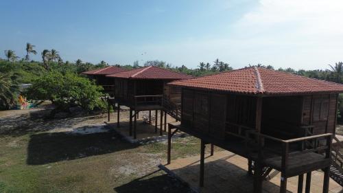 O edifício onde o chalé está situado