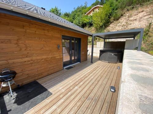 Das Gebäude in dem sich das Chalet befindet