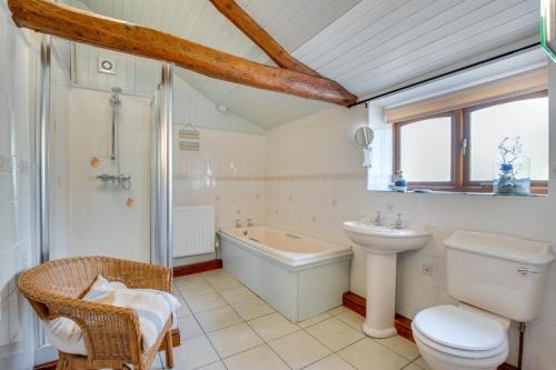 Phòng tắm tại 2 Bed in Aberdyfi oc-78258