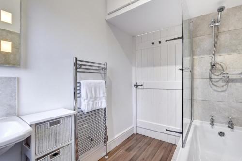 Et badeværelse på 2 Bed in Caernarfon oc-76024