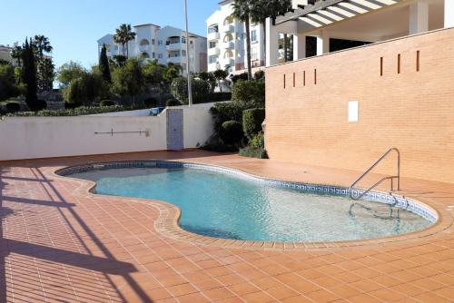 B80 - Gideon Albasol 2 Bed Apartment in Lagos