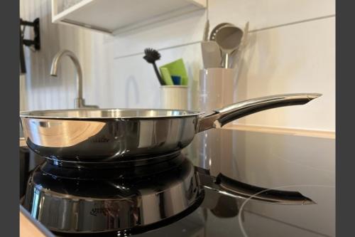 Køkken eller tekøkken på BoLA Ferienwohnung Hamburg 53 für 2 Personen