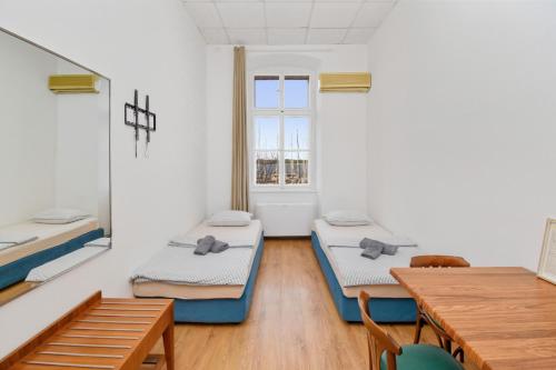 Hostel L&G in Pula , Private Rooms & Beautiful Sea View