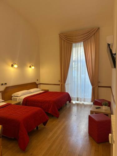 TV a/nebo společenská místnost v ubytování Green Hotel