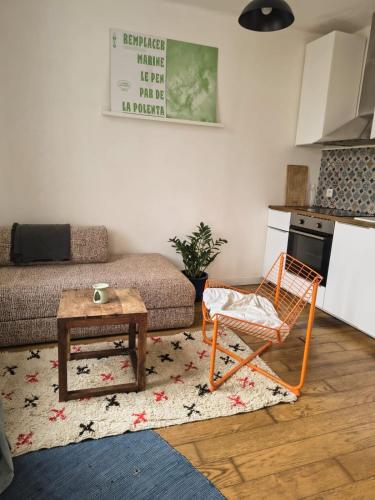 Apartment 2 rooms with terrace near ocean