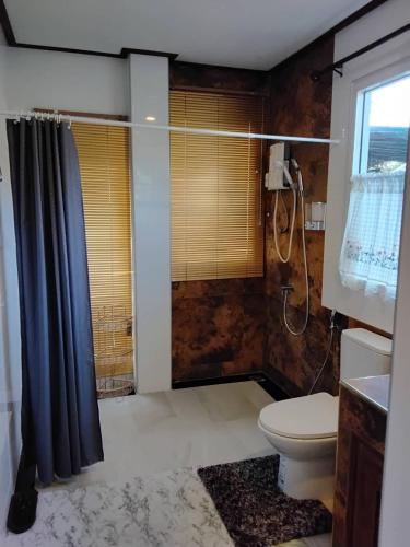 Ένα μπάνιο στο Huan Janto Homestay - Ubekkha