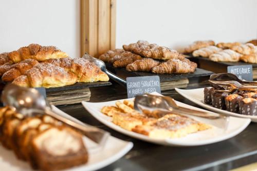 Jídlo v hotelu nebo okolí