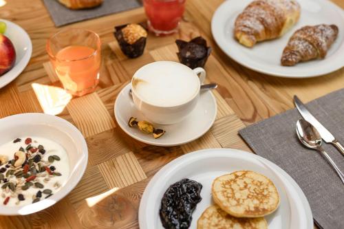 Jídlo v hotelu nebo okolí